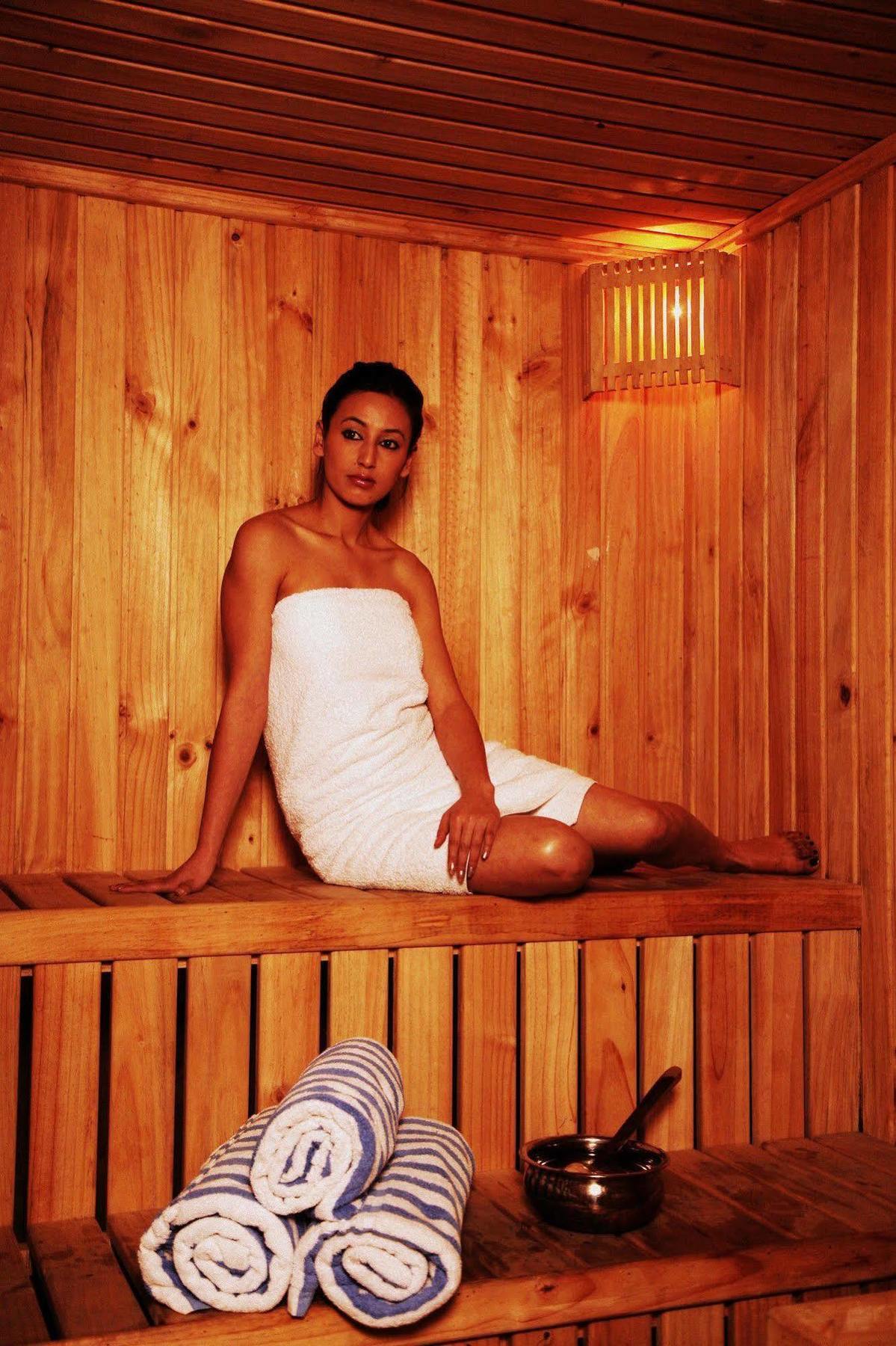 Treehouse Hotel Club & Spa Dhāruhera Exterior foto